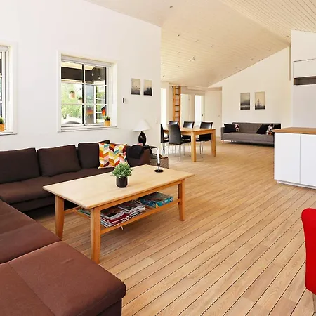 Nyaraló 8 Person In Hadsund-by Traum